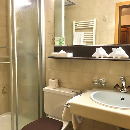 Hotel Du 3*