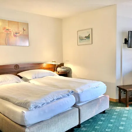 Du Hotel